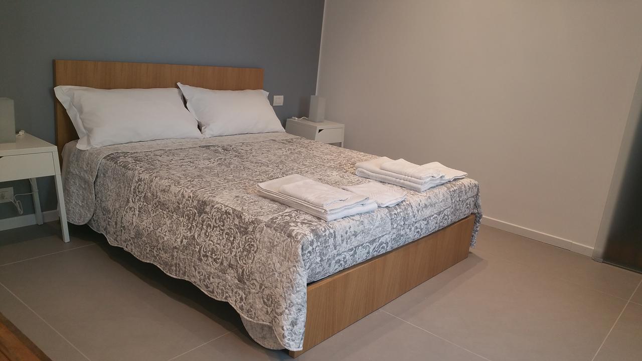 B&B Brezza Di Mare 阿齐·卡斯特罗 外观 照片