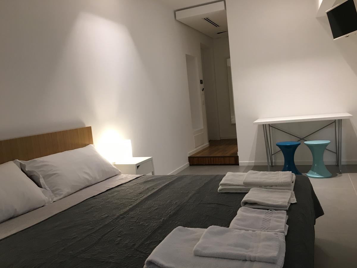 B&B Brezza Di Mare 阿齐·卡斯特罗 外观 照片