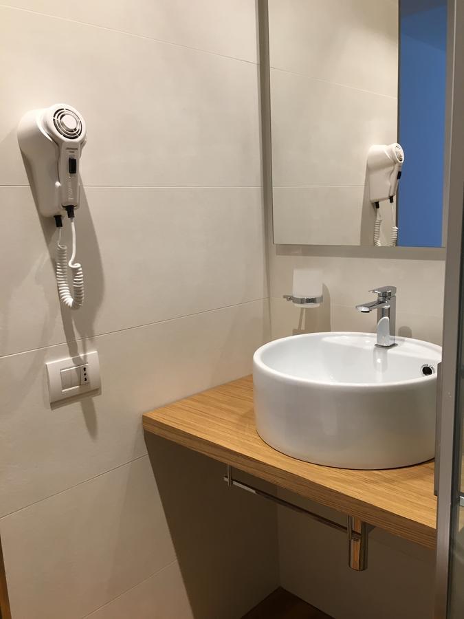B&B Brezza Di Mare 阿齐·卡斯特罗 外观 照片